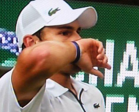 Zi plină de surprize la Roland Garros. Roddick, Ferrer şi Ferrero, eliminaţi din turul III