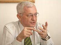 Amendamente: Frunda propune îngheţarea pensiilor până la sfârşitul anului 2010