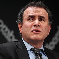 Roubini: Deprecierea treptată a monedei unice ar putea salva zona euro
