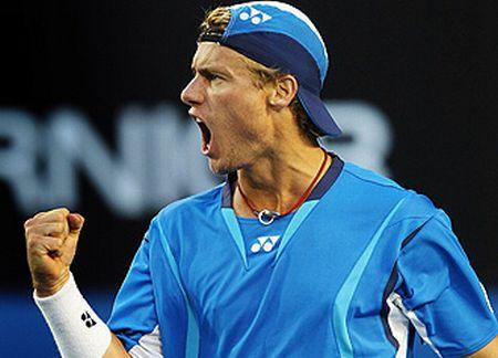 Hewitt îl învinge pe Federer în finala turneului de la Halle