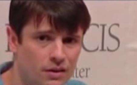 Un american şi-a amputat braţul ca să-şi salveze viaţa - VIDEO