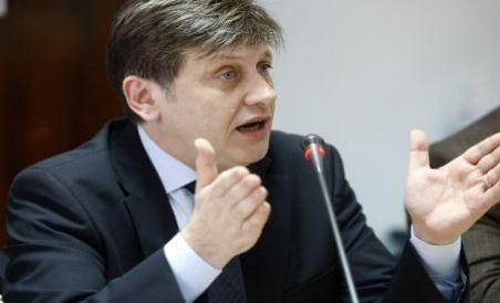 Crin Antonescu: O moţiune de cenzură a PSD împotriva guvernului Boc nu-şi are rostul