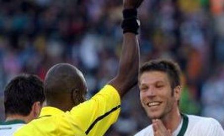 Arbitrul care a negat victoria SUA în faţa Sloveniei ar putea fi exclus de la CM 2010