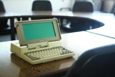 Toshiba lansează trei sisteme revoluţionare pentru a marca 25 de ani de la primul său laptop mass-market (FOTO)
