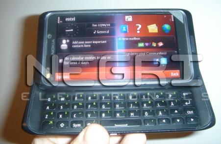 Nokia N9 sau C9, în imagini "scăpate" pe internet (FOTO)