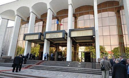  Parlamentul moldovean respinge propunerea de demitere a preşedintelui. Alianţa se destramă