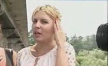 În mijlocul dezastrului provocat de inundaţii, Elena Udrea vorbeşte despre brandul turistic al României (VIDEO)