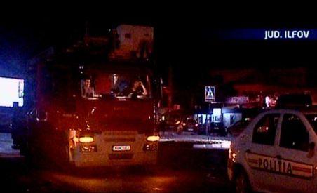 Doi tineri au plonjat cu maşina în Lacul Pantelimon (VIDEO)
