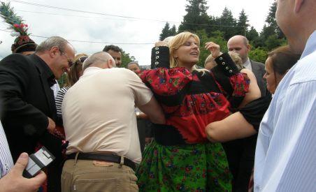 Elena Udrea, vizită în Satu Mare pentru promovarea brandului de ţară (VIDEO)