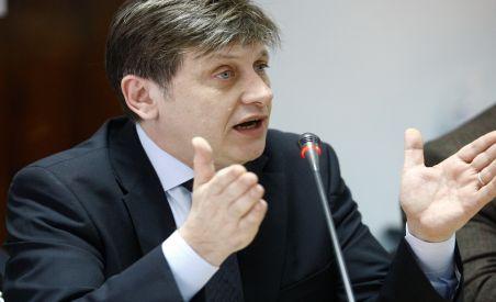 Antonescu: E o iresponsabilitate să nu oferim o alternativă la guvernul Boc