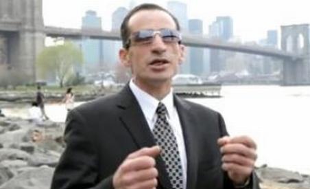 ?Borat din Balcani? face senzaţie pe internet cu melodia ?Casă, slujbă - casă, slujbă? (VIDEO)