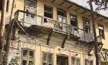 Turism printre ruine: Infrastructură la pământ, servicii de proastă calitate, staţiuni abandonate (VIDEO)