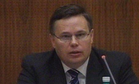 Jeffrey Frakns: Nu sfătuim inversarea reducerii de 25% a salariilor în 2011