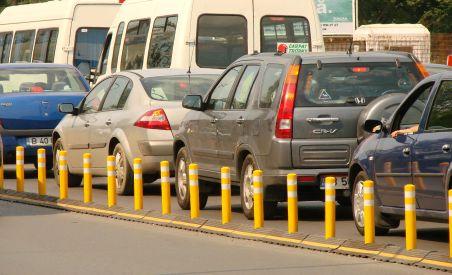 Infotrafic. Coloană de maşini de patru kilometri pe DN1, în zona Comarnic. Vezi rutele alternative