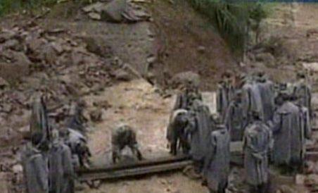 Inundaţiile fac ravagii în Asia. Peste 2.000 de oameni, morţi în China. Pakistan se confruntă cu primul caz de holeră (VIDEO)