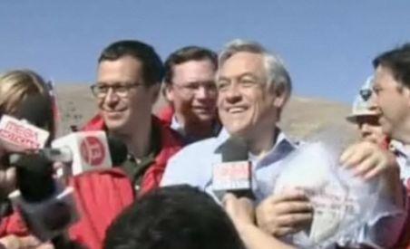 Bucurie în Chile. Minerii blocaţi de 18 zile în subteran sunt în viaţă