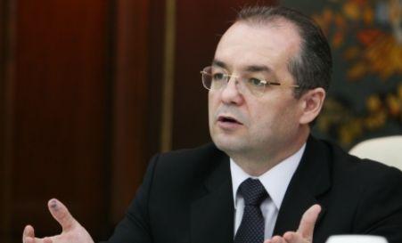 Boc: Creştere economică de 2% şi deficit bugetar de 4,4%, în 2011. Ajustarea salariilor, posibilă (VIDEO)