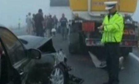 Accident în lanţ pe DN17, soldat cu cinci răniţi şi cinci maşini avariate (VIDEO)