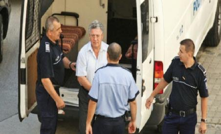 Profesorul Gheorghe Stancu, din cadrul Universităţii Hyperion, arestat de DNA pentru mită