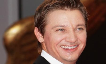 Jeremy Renner va juca alături de Tom Cruise în "Misiune: Imposibilă 4"