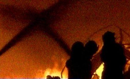 Un copil român a murit într-un incendiu izbucnit la o tabără de nomazi de lângă Roma