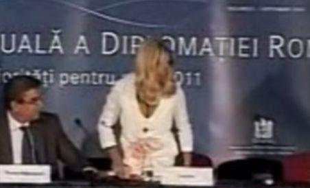 Udrea, la un pas să ocupe locul lui Boc (VIDEO)