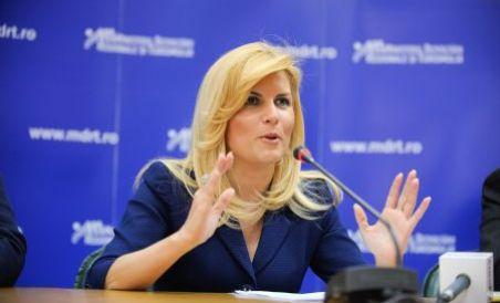 Cât câştigă salariaţii din subordinea Elenei Udrea (VIDEO)