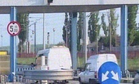 Nouă inspectori şi controlori de trafic, eliberaţi la câteva ore după ce au fost arestaţi pentru luare de mită