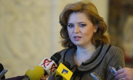 Anastase: Ponta a jucat rolul unei victime închipuite, a chiulit de la şedinţă (VIDEO)