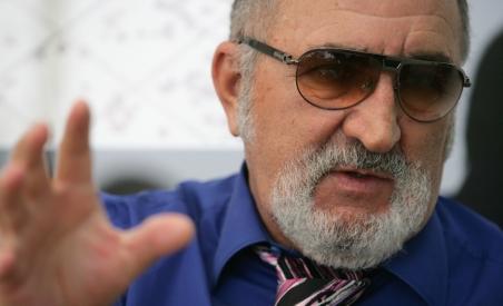 Ion Ţiriac: În 2011 criza se va adânci. La FMI ne "subjugăm" degeaba pentru încă 20 de ani (VIDEO)