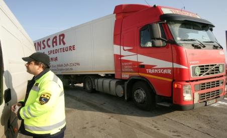 Primarul oraşului Pecica, bătut de şoferul unui TIR