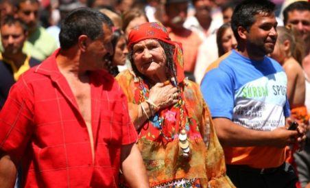 Presa străină, despre expulzarea romilor: Sarkozy a plasat Franţa într-o polemică internaţională