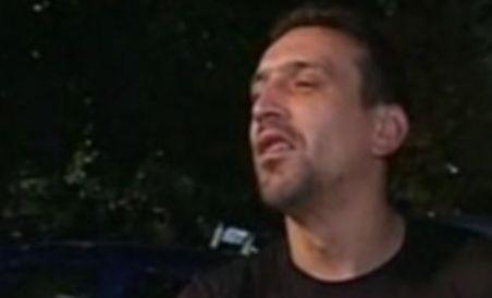 Un şofer beat a lovit patru maşini, a fugit de la locul accidentului, apoi s-a întors şi s-a predat poliţiei (VIDEO)