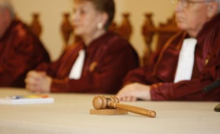 Verdictul la Legea Pensiilor, amânat cu o săptămână de Curtea Constituţională (VIDEO)
