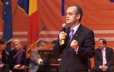 Emil Boc: Anul 2012 va fi anul PDL. Toată lumea va recunoaşte meritele măsurilor anti-criză (VIDEO)