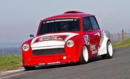 Un Trabant atinge 235 km/h şi depăşeşte precedentul record de viteză