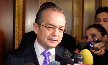 Emil Boc, în contradicţie cu Traian Băsescu: Viaţa ne va obliga să ajungem la egalizarea vârstei de pensionare (VIDEO)
