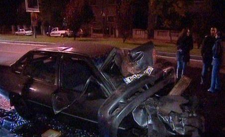 Infotrafic. Cinci tineri răniţi, în urma unui accident petrecut în Bucureşti (VIDEO)