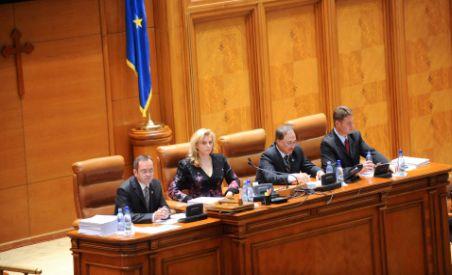 Nou scandal în Camera Deputaţilor: Opoziţia a părăsit şi marţi plenul (VIDEO)