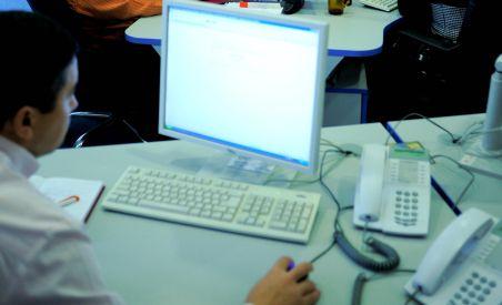 Studiu: Susţinătorii candidaţilor învingători caută mai multe site-uri porno după alegeri