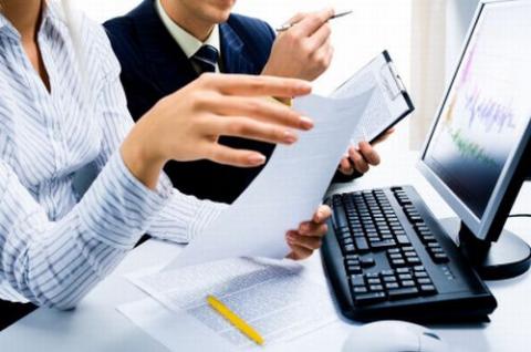 Tot mai multe companii româneşti se mută în Bulgaria, unde se anunţă creştere economică