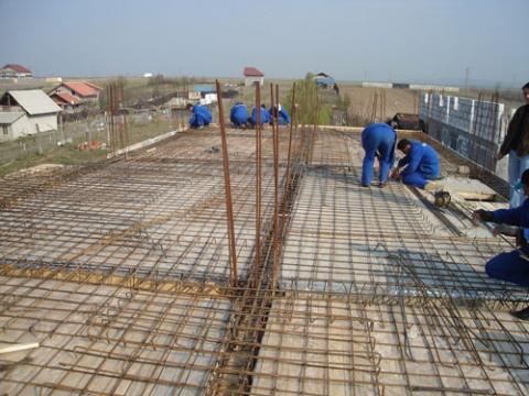 Preţul caselor ar putea creşte din nou în 2011