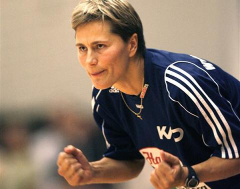 Oltchim învinge în Liga Campionilor. Noua antrenoare promite trofeul în 2012