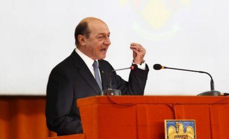 Traian Basescu le recomanda afaceristilor straini sa viziteze Romania ...