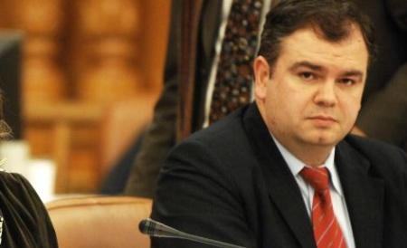 Mate: Societatea nu e pregătită să accepte 15 martie ca zi nelucrătoare