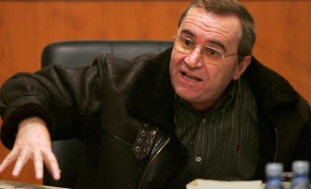 Dinel Nuţu, fost Dinel Staicu, a fost dat în urmărire internaţională