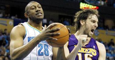 LA Lakers şi Atlanta Hawks s-au calificat în runda următoare a play-off-ului NBA