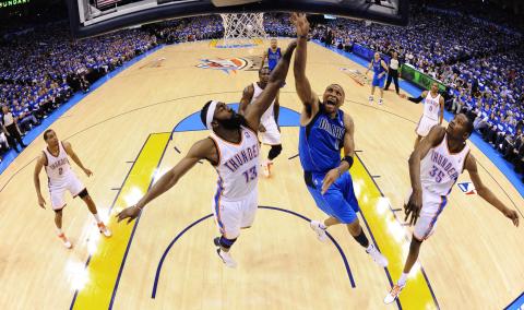Dallas Mavericks a câştigat meciul trei din finala Conferinţei de Vest şi conduce cu 2-1