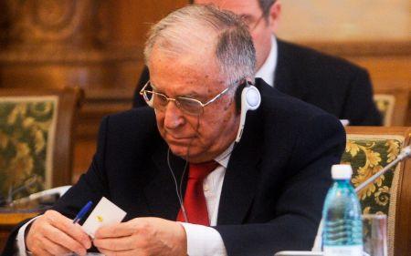 Ion Iliescu: Propunerea presedintelui de revizuire a Constitutiei, nedemocratica 