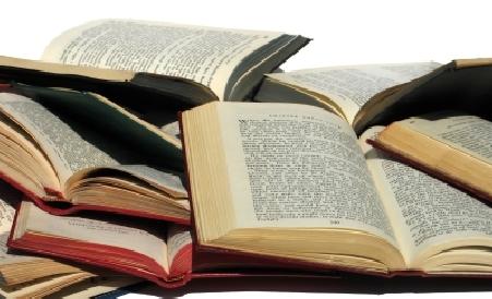 Politicienii au timp de lectura. Unii se cultiva si ...